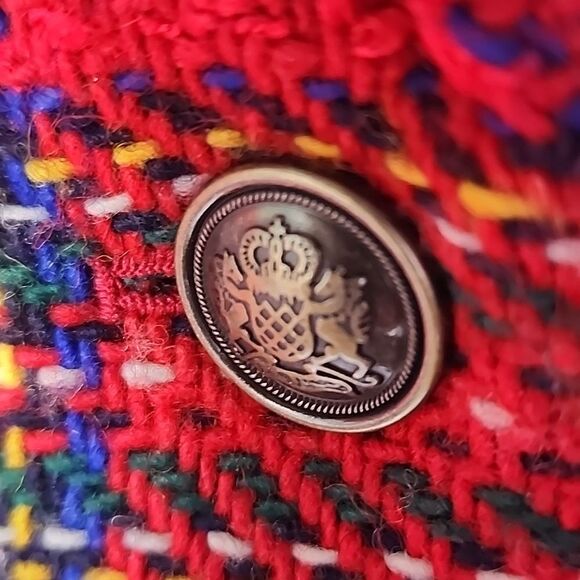 Classic Holiday Red Plaid Wool Blend Blazer Jacket With Lion Crest Buttons - Picture 2 of 11